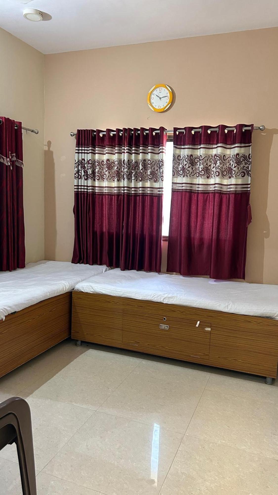Dwarka Home Stay Экстерьер фото